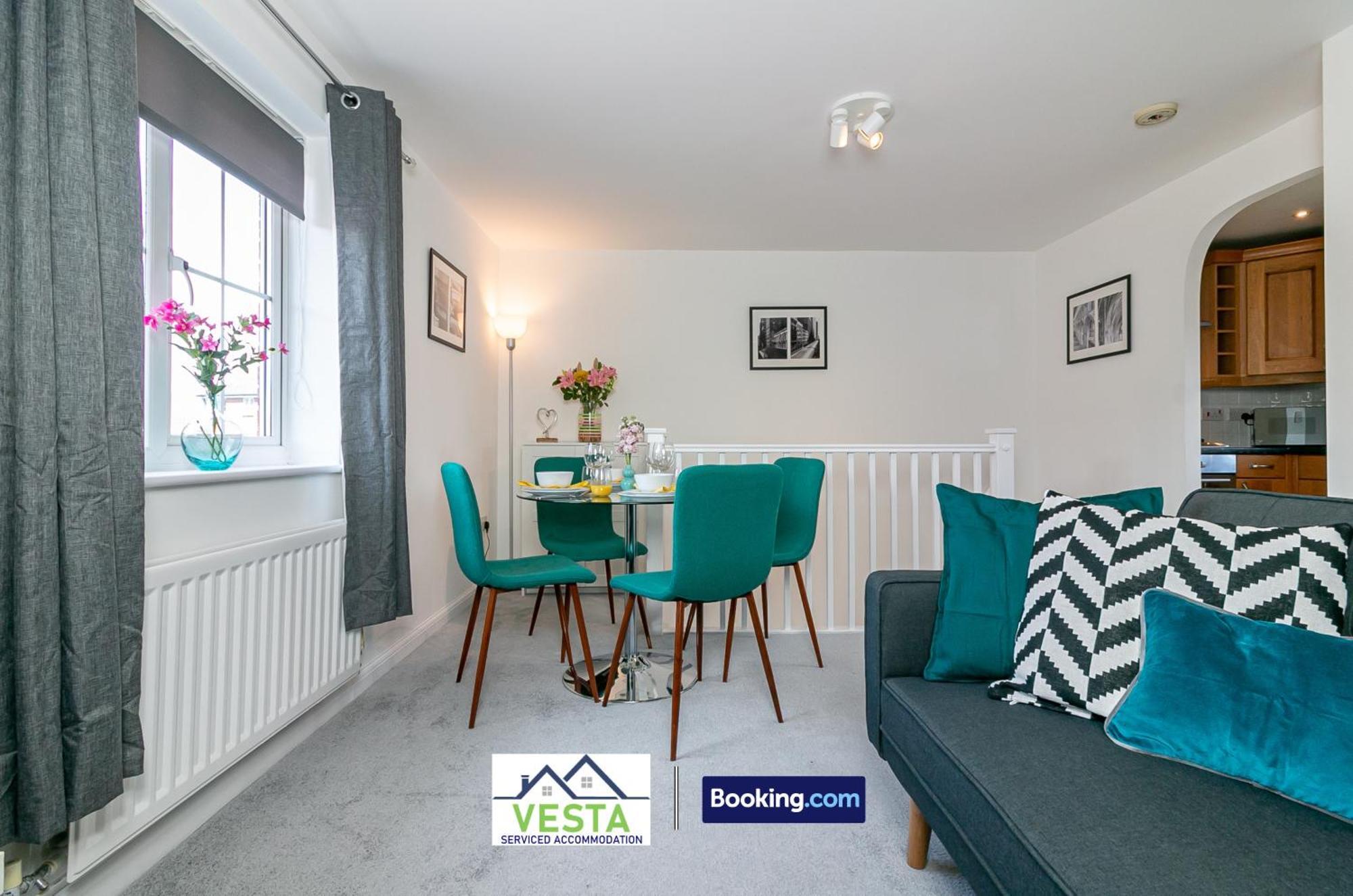 Three Bedroom Apartment By Vesta Serviced Accommodation & Short Lets Hatfield With Free Parking Экстерьер фото