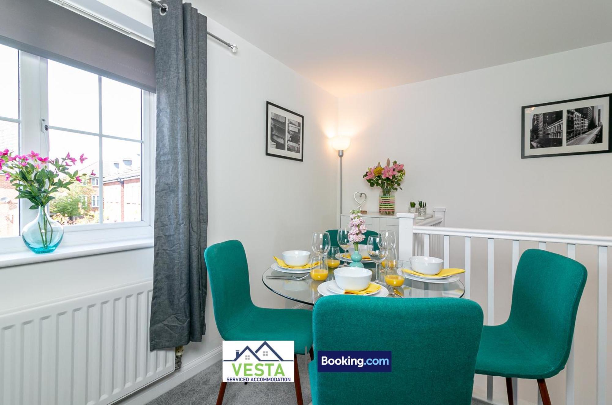 Three Bedroom Apartment By Vesta Serviced Accommodation & Short Lets Hatfield With Free Parking Экстерьер фото