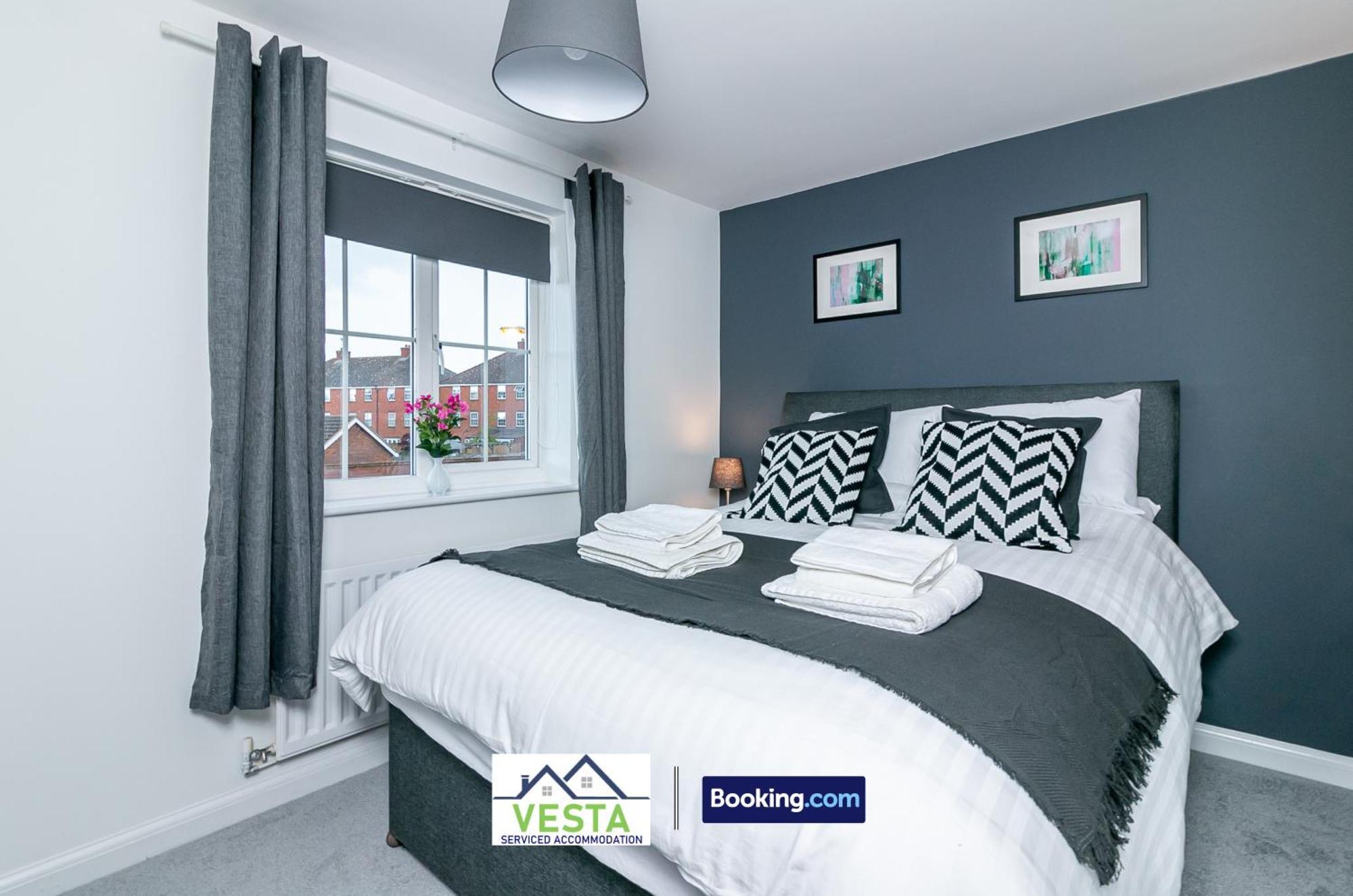 Three Bedroom Apartment By Vesta Serviced Accommodation & Short Lets Hatfield With Free Parking Экстерьер фото